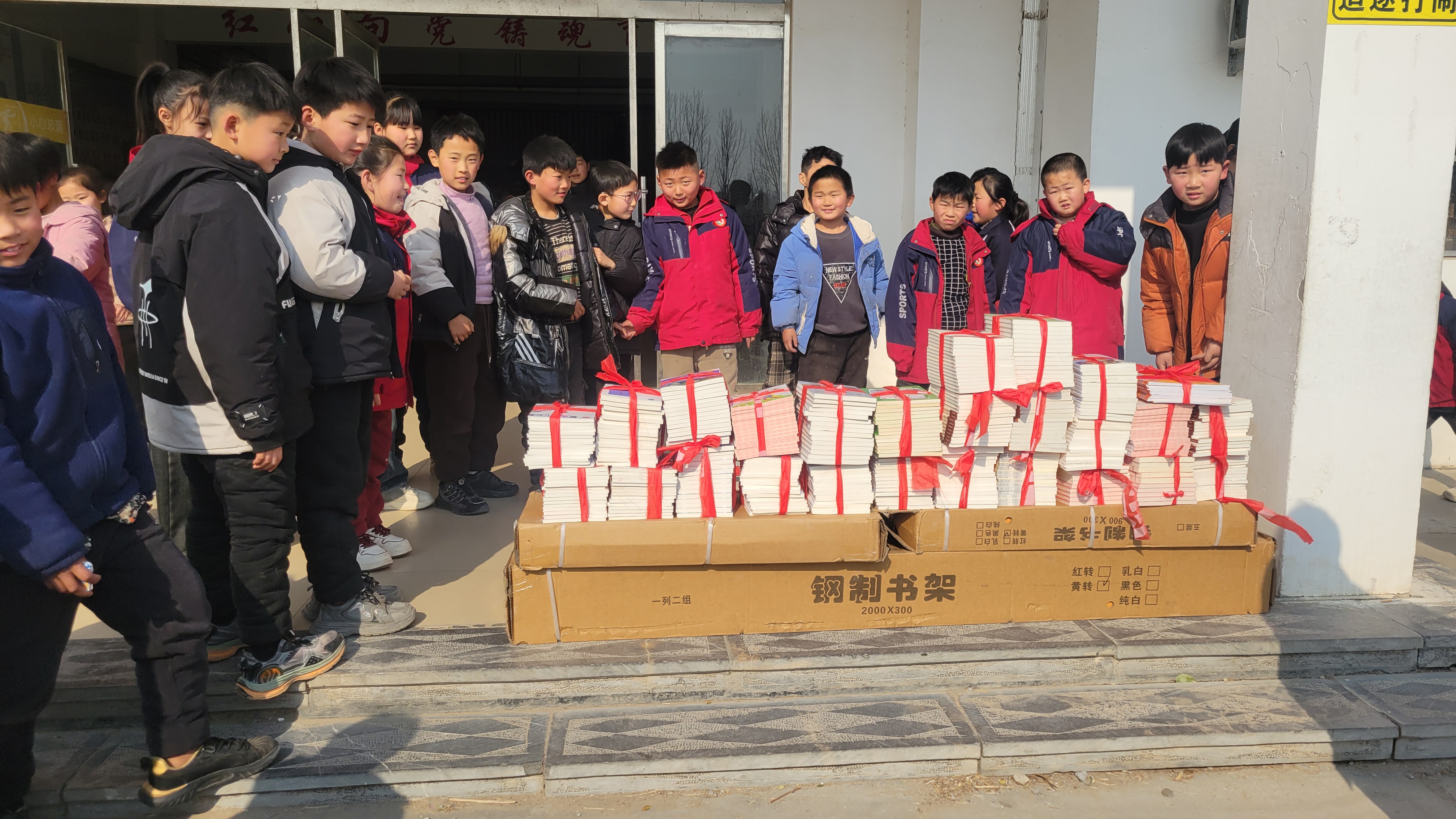 书香沁润乡村校园！“梦想图书馆计划”公益项目落户唐庙乡三屯小学